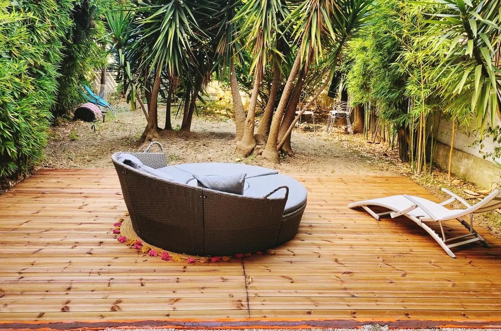 Garden Flat In Cannes